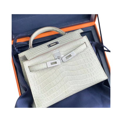 Kelly 20 beton matte alligator diamond