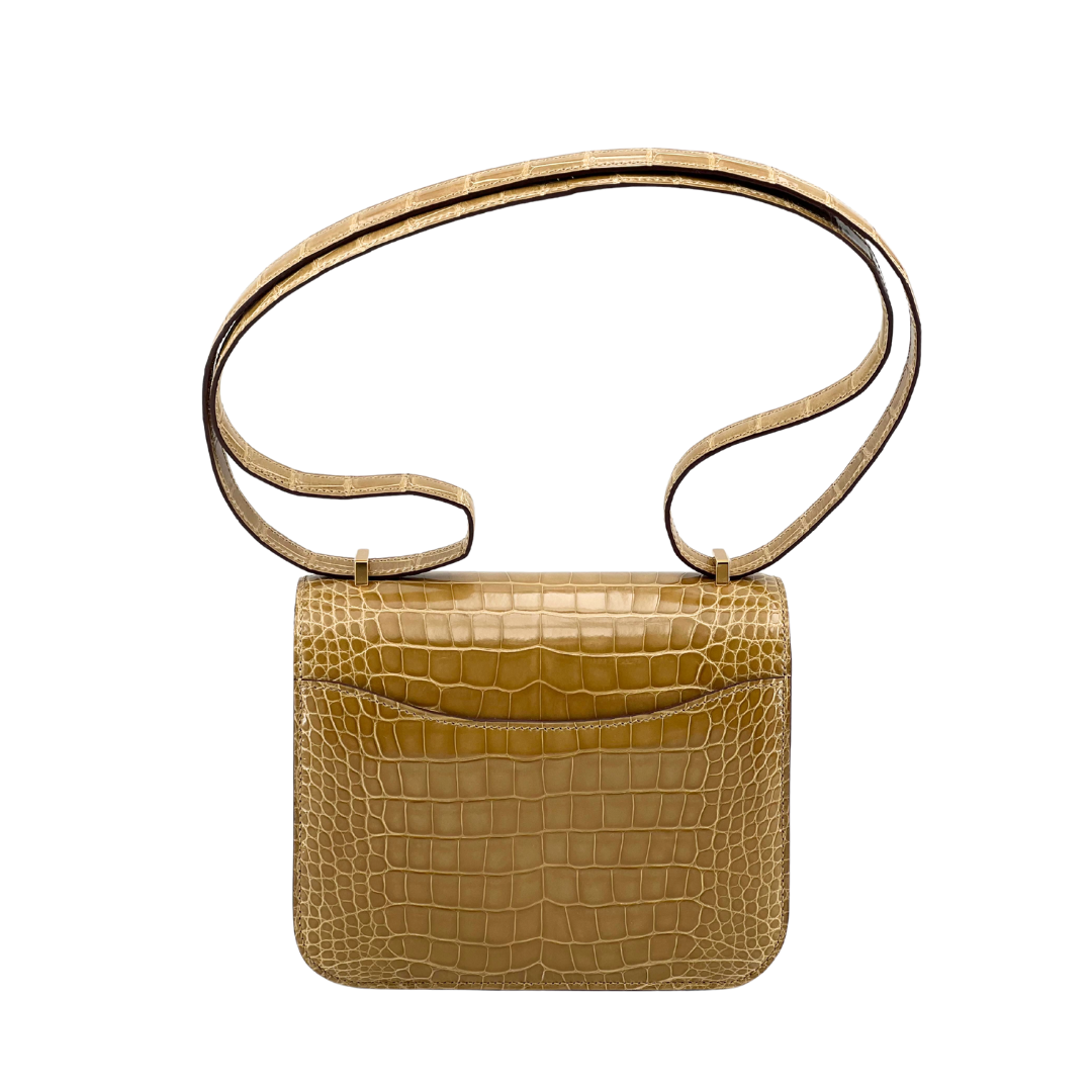 Constance 18 beige de sable lisse alligator