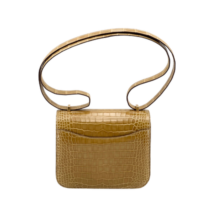 Constance 18 beige de sable lisse alligator