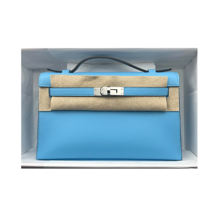 Kelly pochette bleu celeste swift phw
